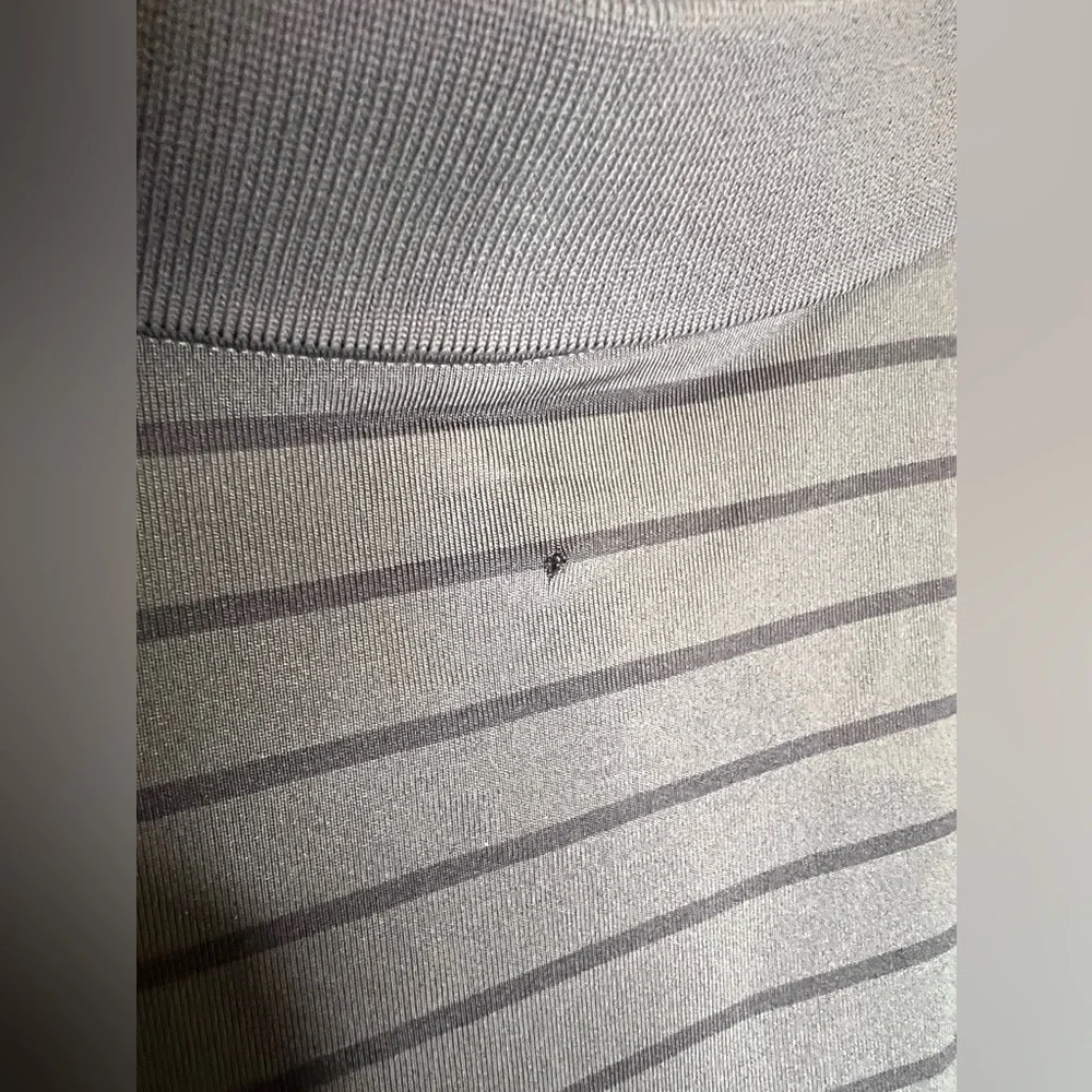 290. Duluth Trading Relaxed Fit Striped Polo Gray/Black L - Picture 6 of 6